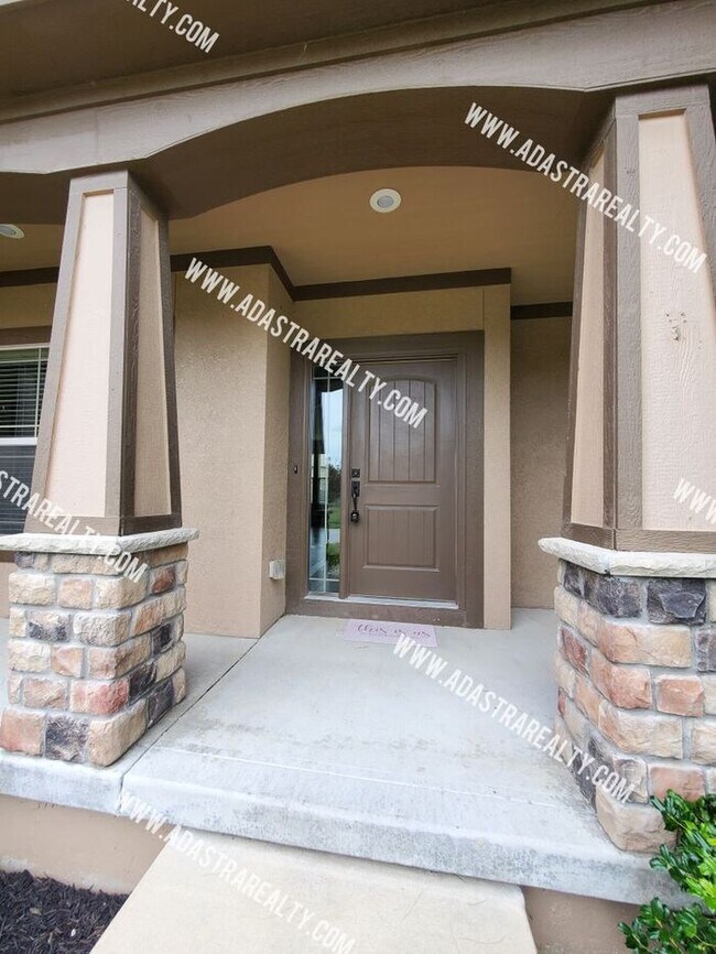 Foto del edificio - Beautiful 5 Bedroom Home in Olathe-Availab...