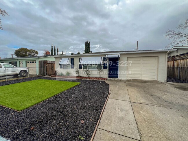 Foto del edificio - 3 br, 1 bath House - 1728 Foxworthy Ave -