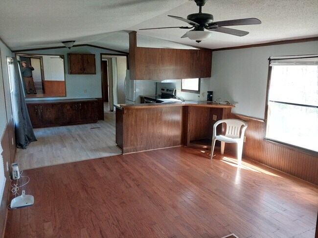 Foto del edificio - 211 Duchess Dr