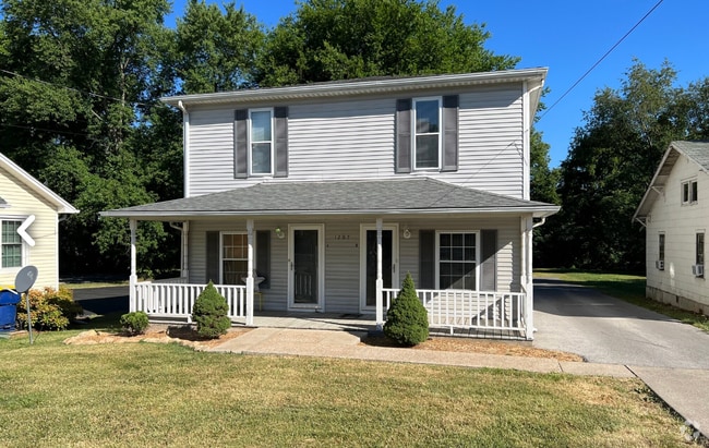 Building Photo - 1207 Smallhouse Rd