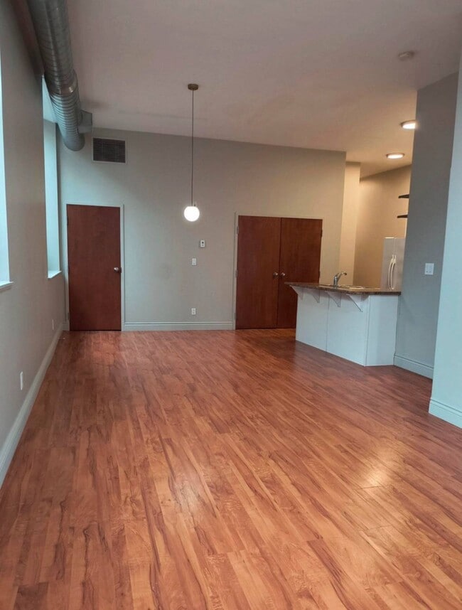 Building Photo - 202-78 Dalhousie St