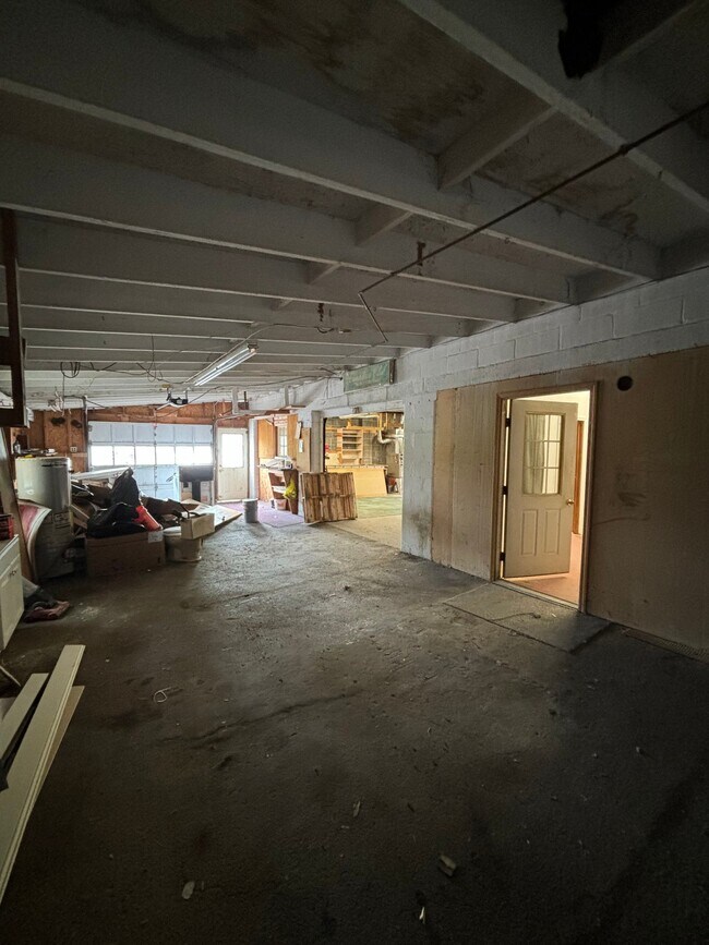 Building Photo - 86 E North St