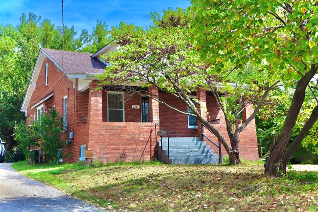 Foto del edificio - 2441 Hord Ave