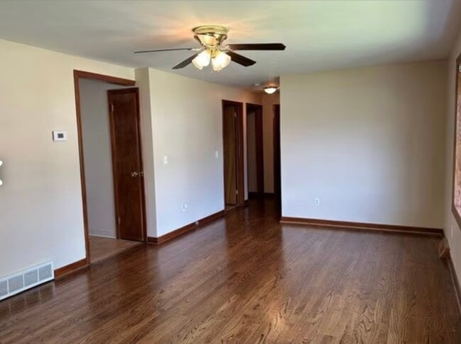 Building Photo - 2946 Northwood Dr