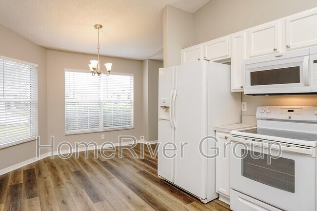 Foto del edificio - 42 Beacon Mill Ln