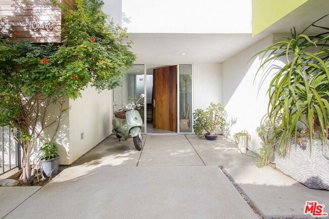 Photo - 1046 6th Avenue Unit House