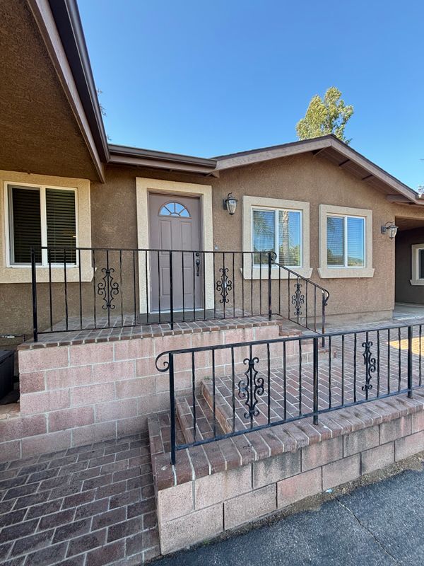Foto del edificio - 13758 Lakeview Ct