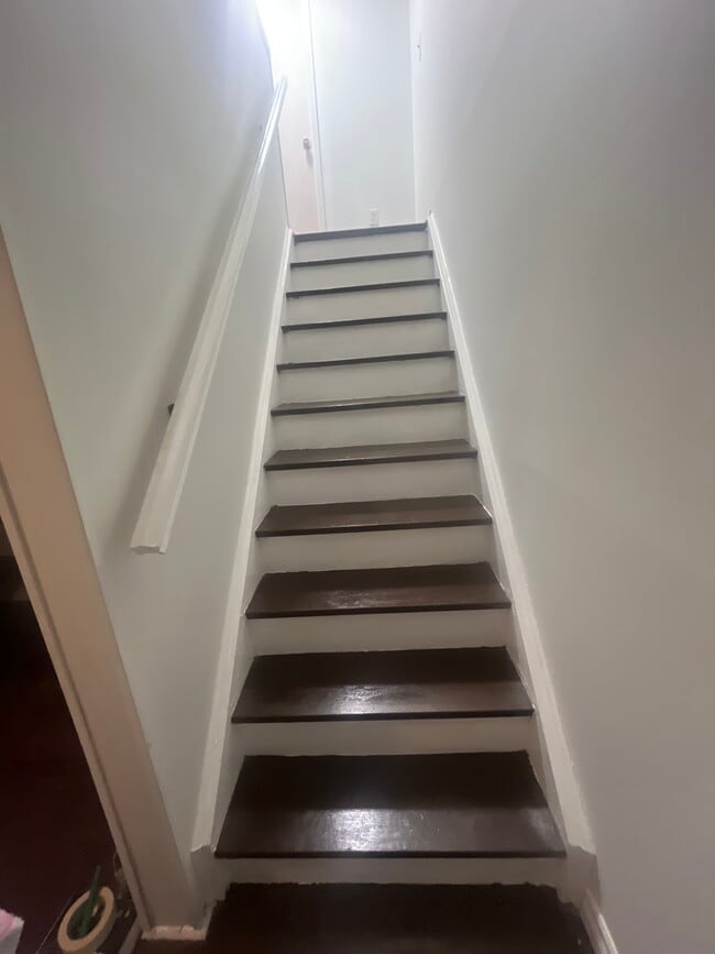 Building Photo - 33 Taunton Rd E