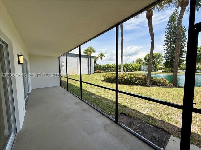 Building Photo - 108 Waterway Dr S