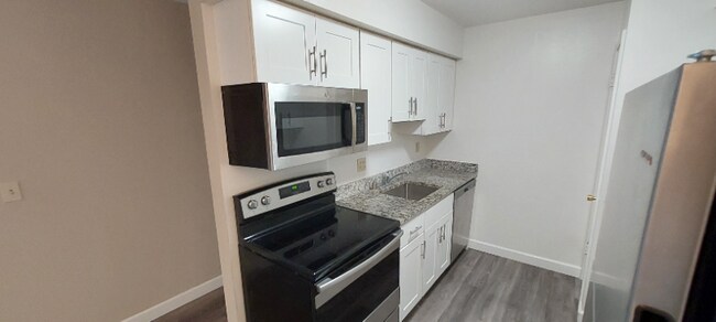 Foto del edificio - N142W6196 Concord St
