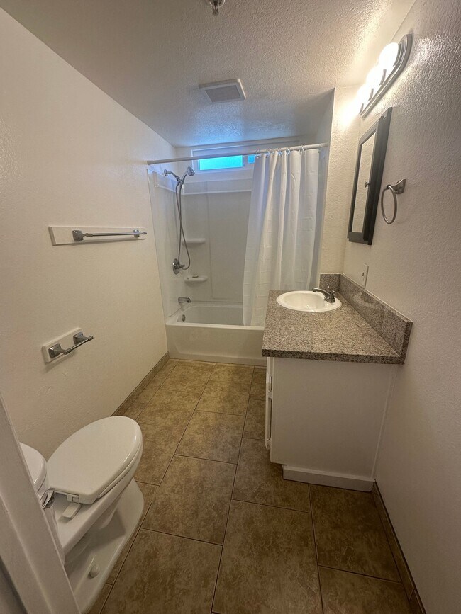 Foto del edificio - 8600 Citrus Ave