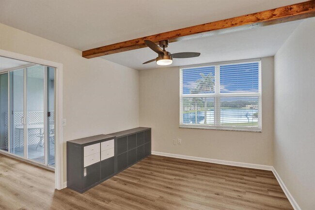 Building Photo - 9480 Tangerine Pl