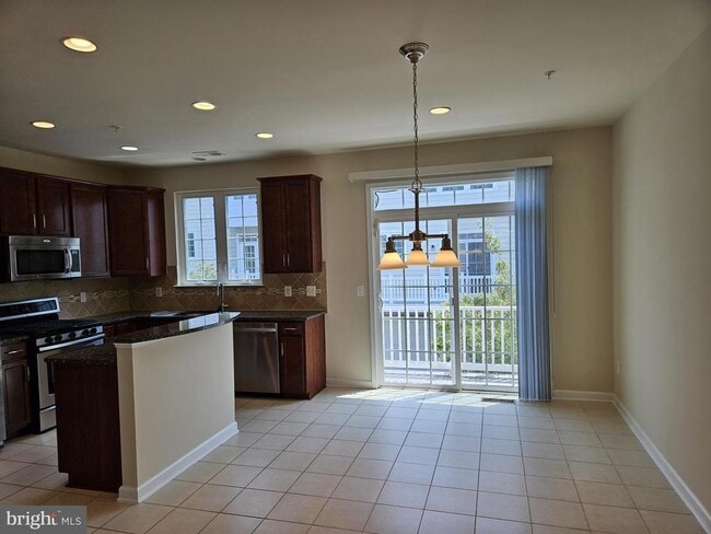 Building Photo - 11709 Leesborough Cir