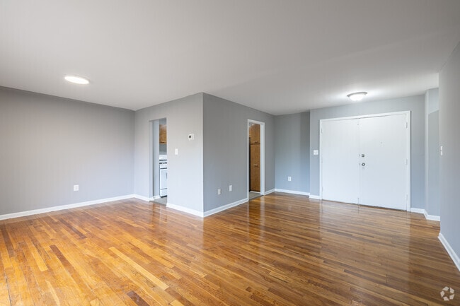 Building Photo - Hampshire House Apartments