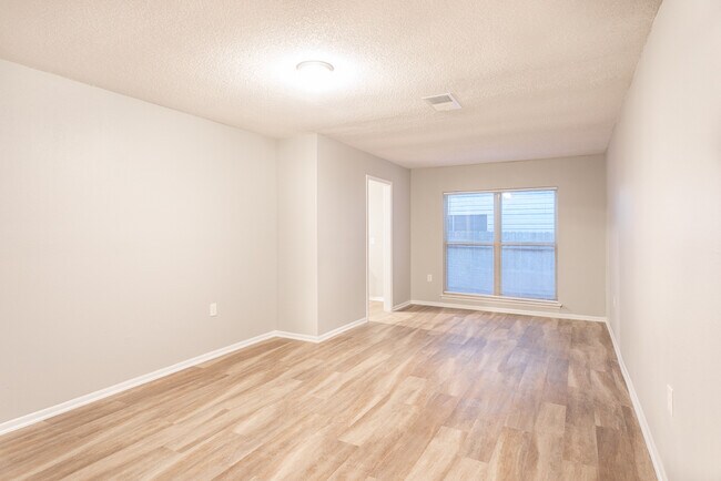 Foto del edificio - 9438 Brushy Point St