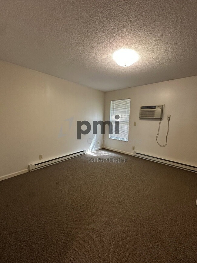 Building Photo - 1308 Arthur Ave