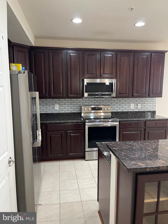 Building Photo - 7287 Elkridge Crossing Way