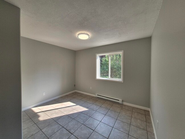 Building Photo - 2180 Benko Rd