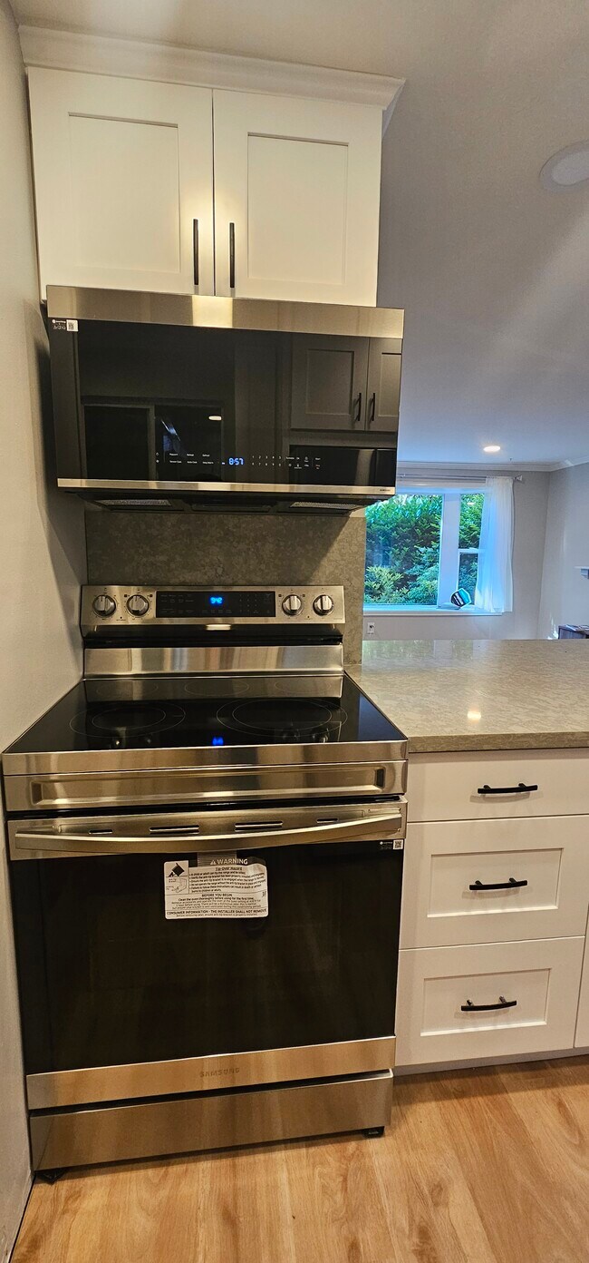 Foto del edificio - 22825 E Main St