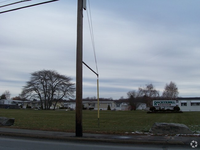 Building Photo - Rocky Knoll Estates
