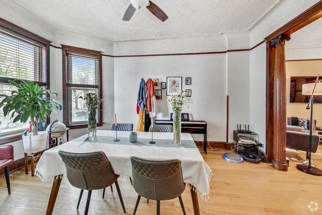 Building Photo - 3136 N Kenmore Ave