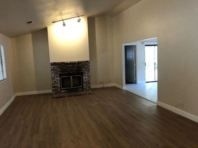 Building Photo - 9031 Tassajara Creek Rd
