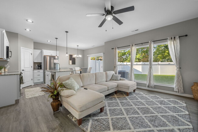 Building Photo - 209 A Jimmy H Dr