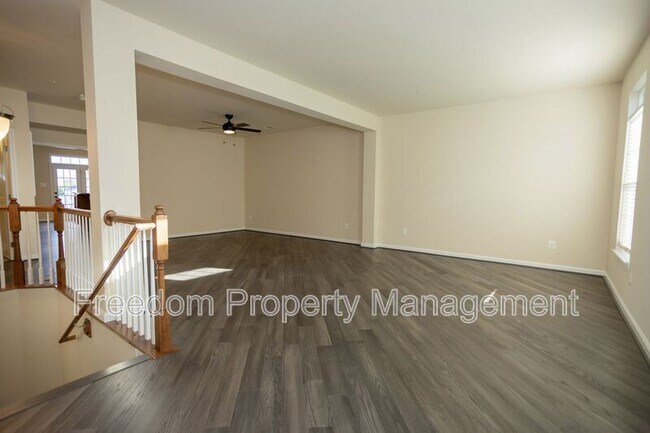 Foto del edificio - 7408 Brunson Cir