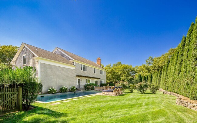 Foto del edificio - 110 Fox Hollow Ln