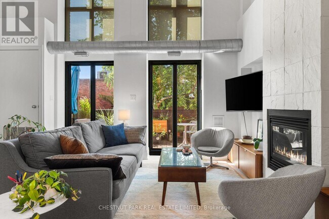 Photo du bâtiment - 525-525 Logan Ave