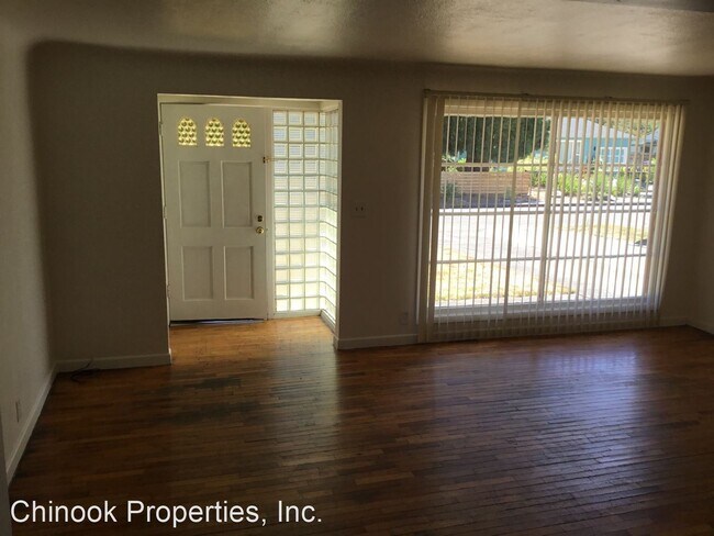 Foto del edificio - 3 br, 1 bath House - 570 Wellington St