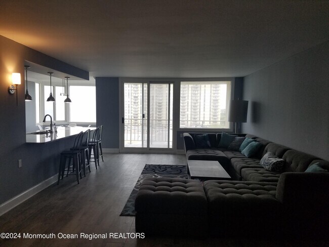 Foto del edificio - 717 Ocean Ave