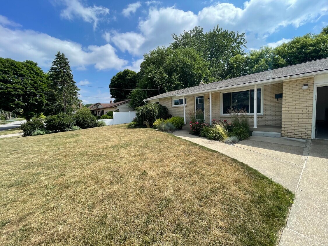 Foto principal - 252 Edison Park Ave NW