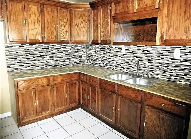 Building Photo - Charming 2-Bedroom Home on 4 Acres