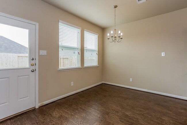 Building Photo - 21811 Octavia Way