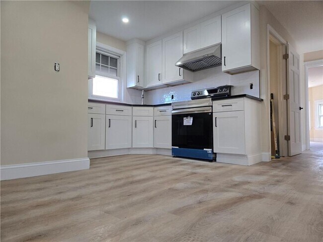 Foto del edificio - 1421 Ditmas Ave