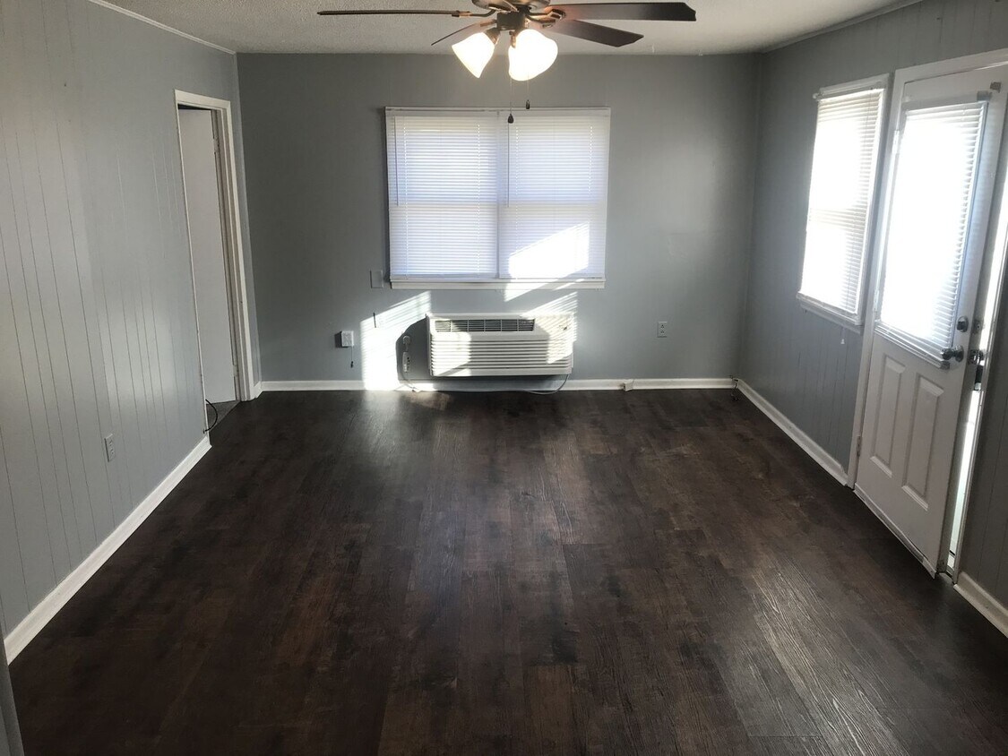 Foto principal - 501 Wilson Ave