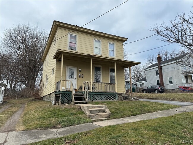 Building Photo - 117 W Schuyler St