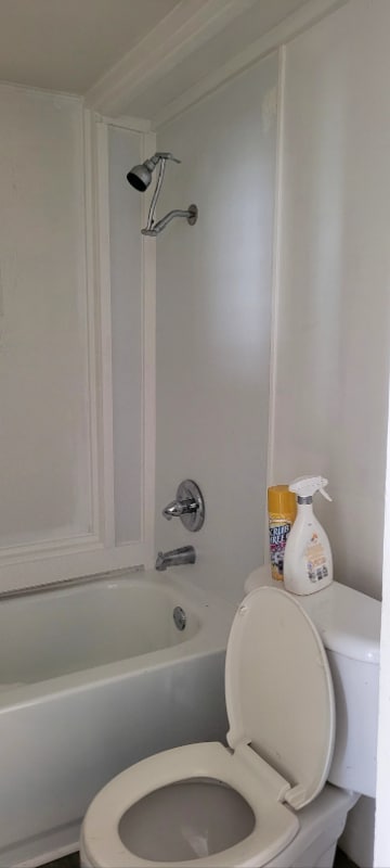 Foto del edificio - 205-437 Holt Ave