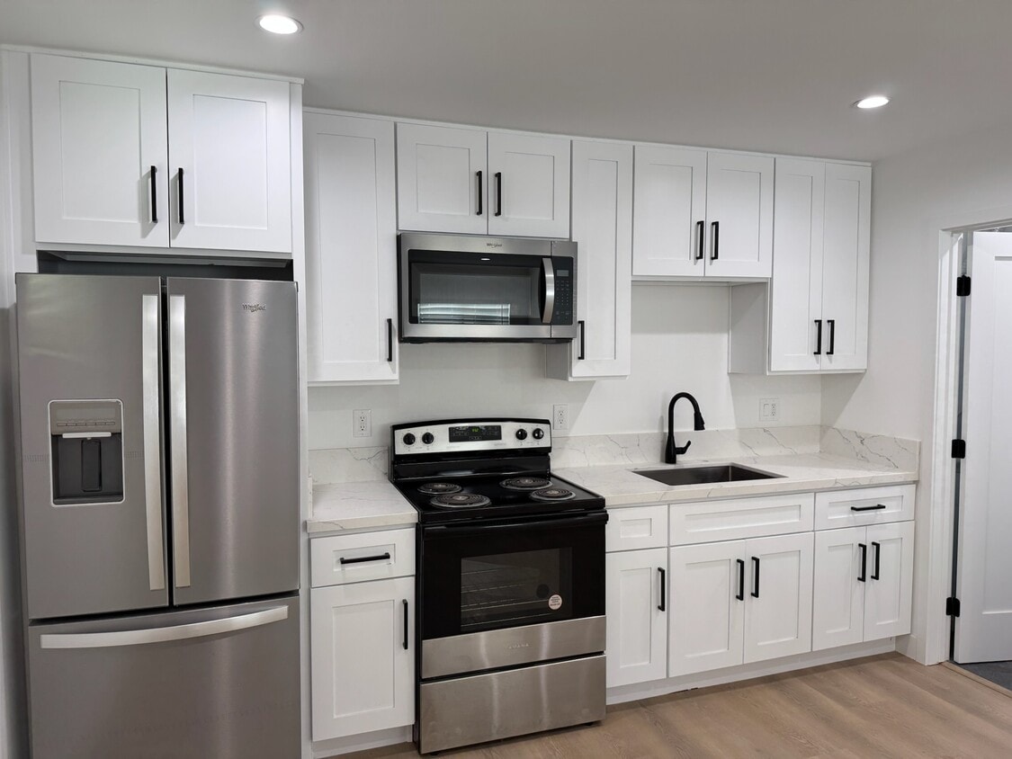 Foto principal - 24332 Chestnut St Newhall, CA 91321