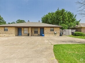 Building Photo - 812 San Benito Dr