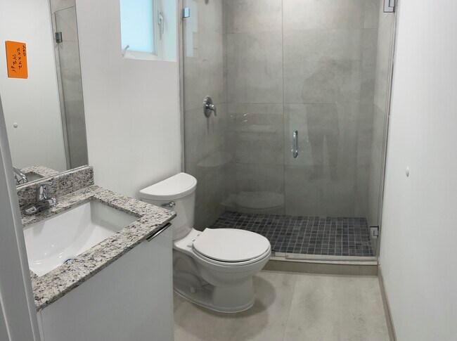 Foto del edificio - 535 SW 5th St