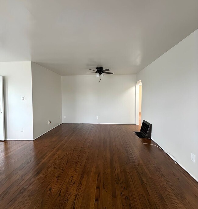 Foto del edificio - 231-233 W. 81st St.
