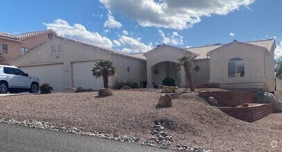 Building Photo - 651 Wayside Dr