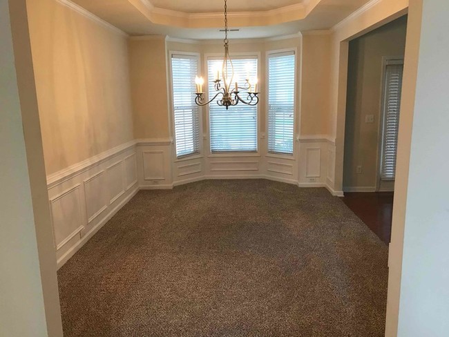 Building Photo - 3440 Coval Cir