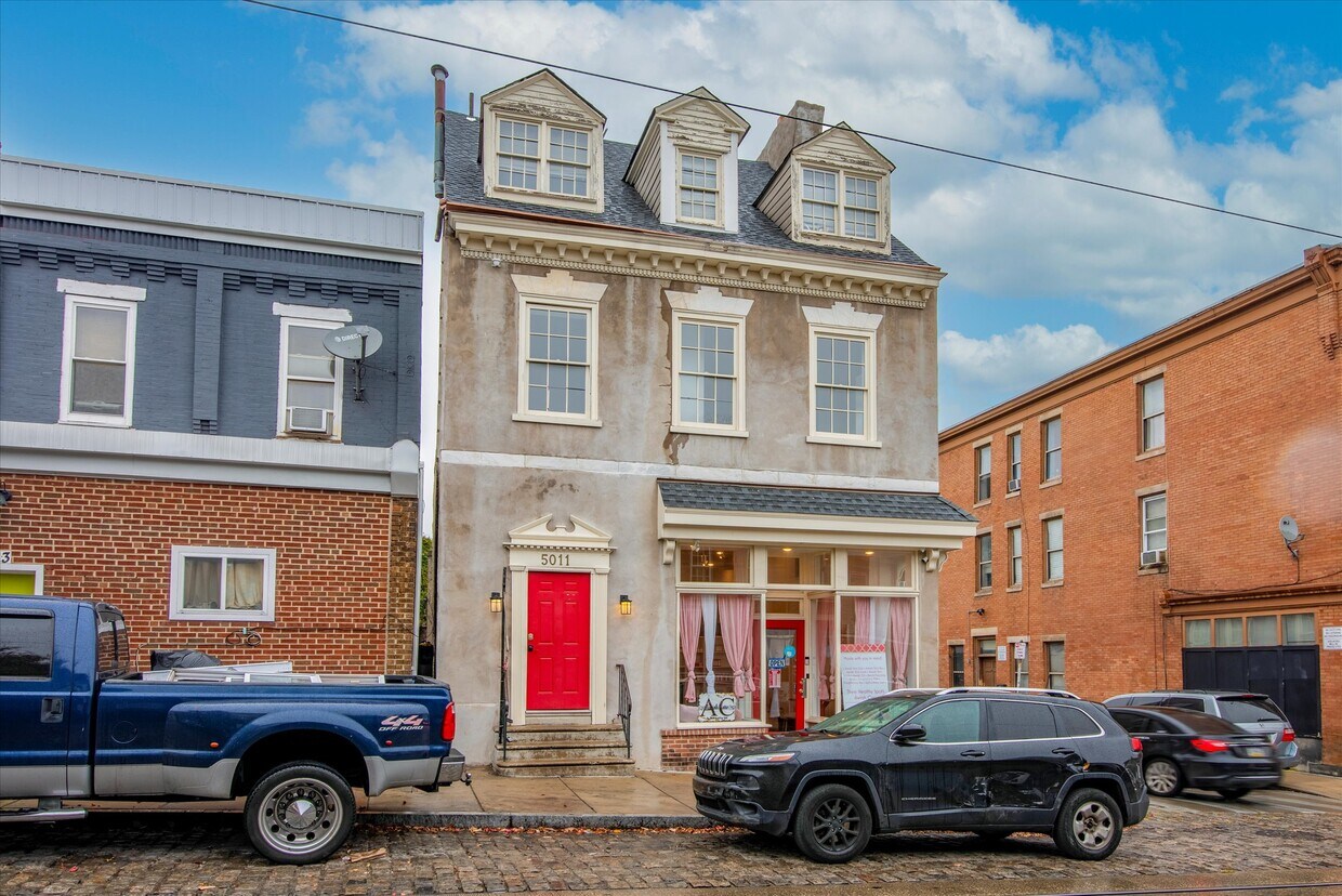 Primary Photo - 5011 Germantown Ave