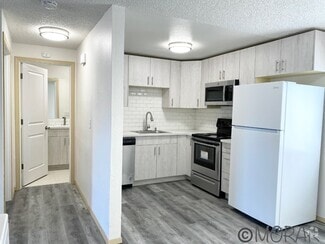 Building Photo - 14702 Washington Ave SW