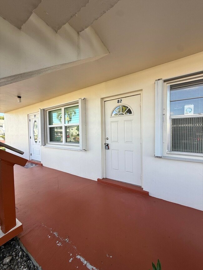 Foto del edificio - 82 Kent F