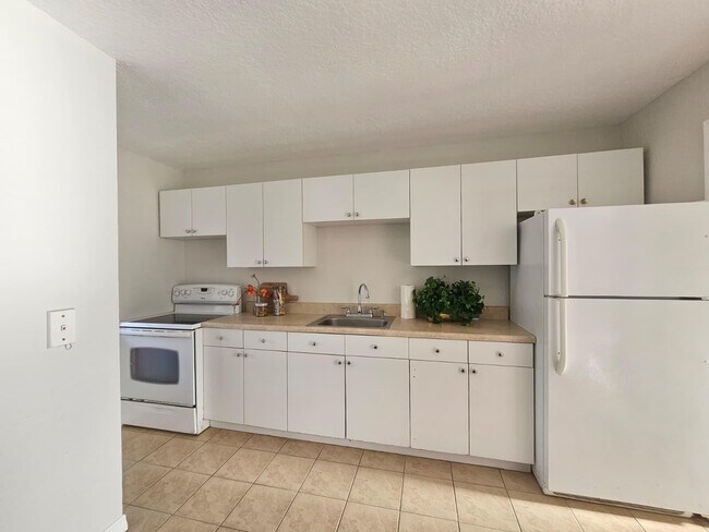 Foto del edificio - 1021 SE Monterey Rd