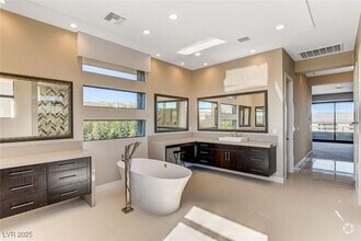 Building Photo - 11460 Ruby Falls Way
